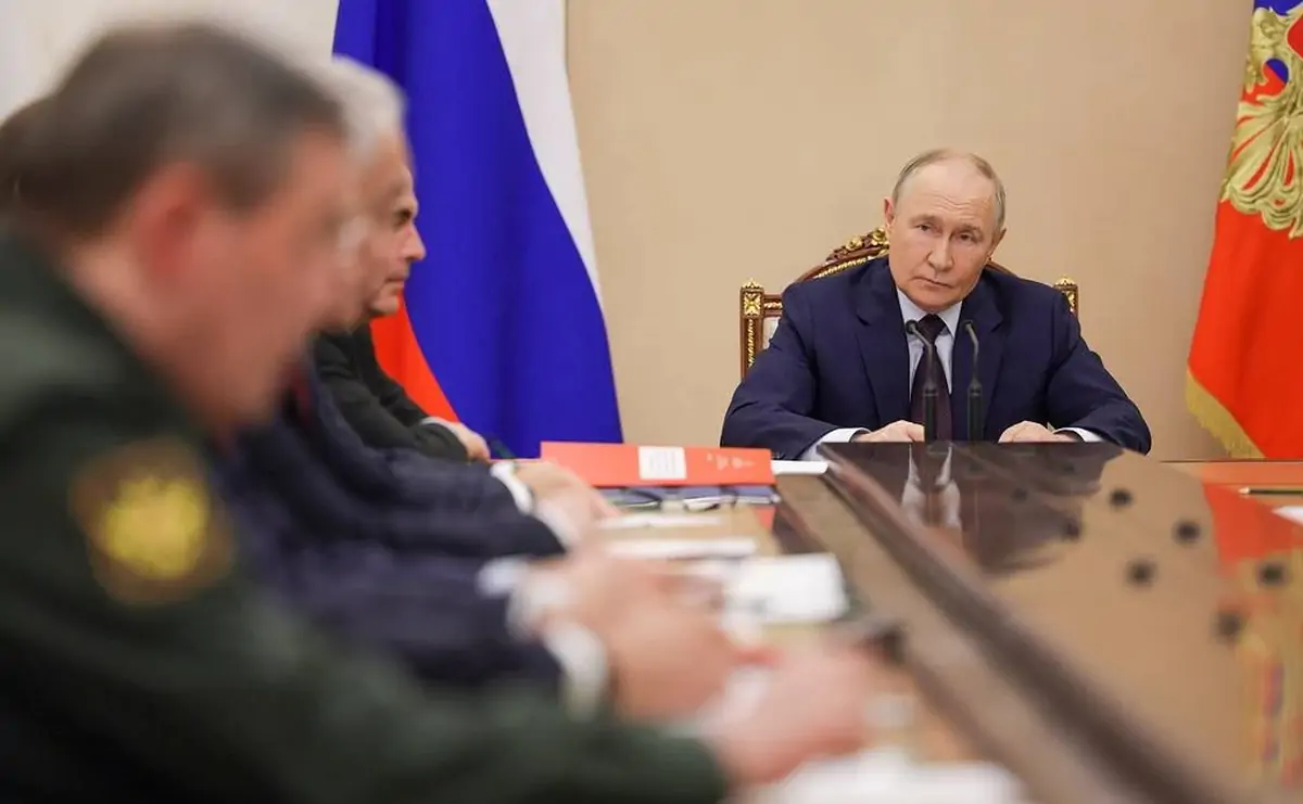 Tổng thống Nga Putin bất ngờ cải tổ hàng ngũ chỉ huy quân đội