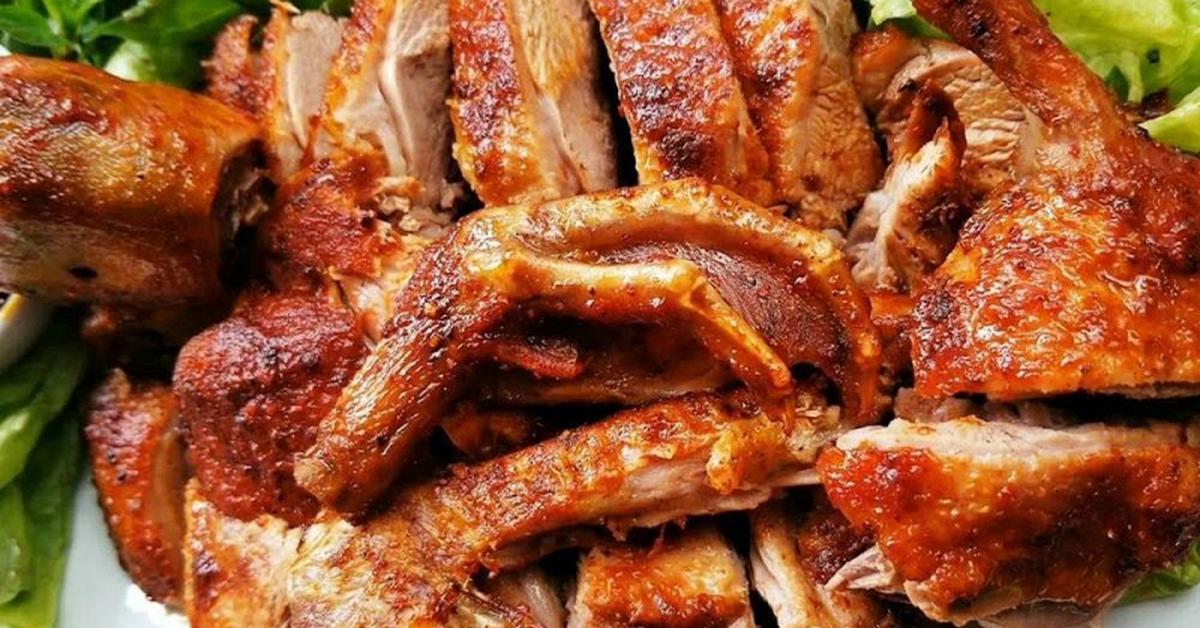 Mùa hè đừng ăn quá nhiều thịt lợn mà bỏ quên 3 thực phẩm cực tốt cho đôi chân