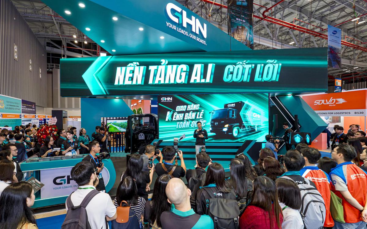 Giao Hàng Nặng tái định vị tập trung logistics kênh bán lẻ
