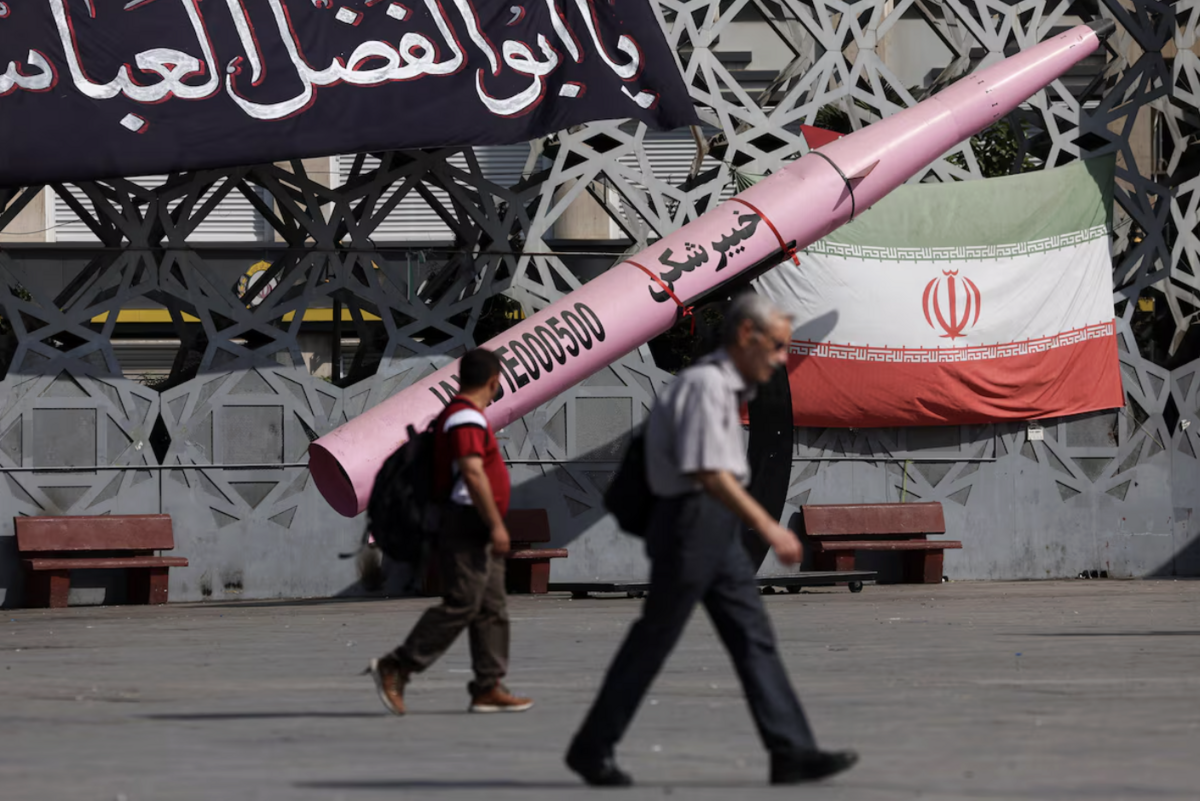 Ông Trump: Iran khó cầm cự được lâu hơn nữa