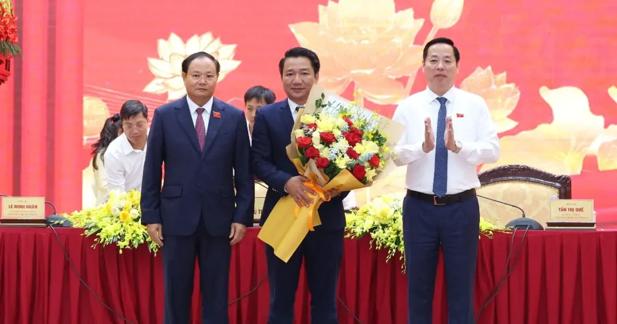 Phê chuẩn nhân sự Bộ Nội vụ và 2 tỉnh
