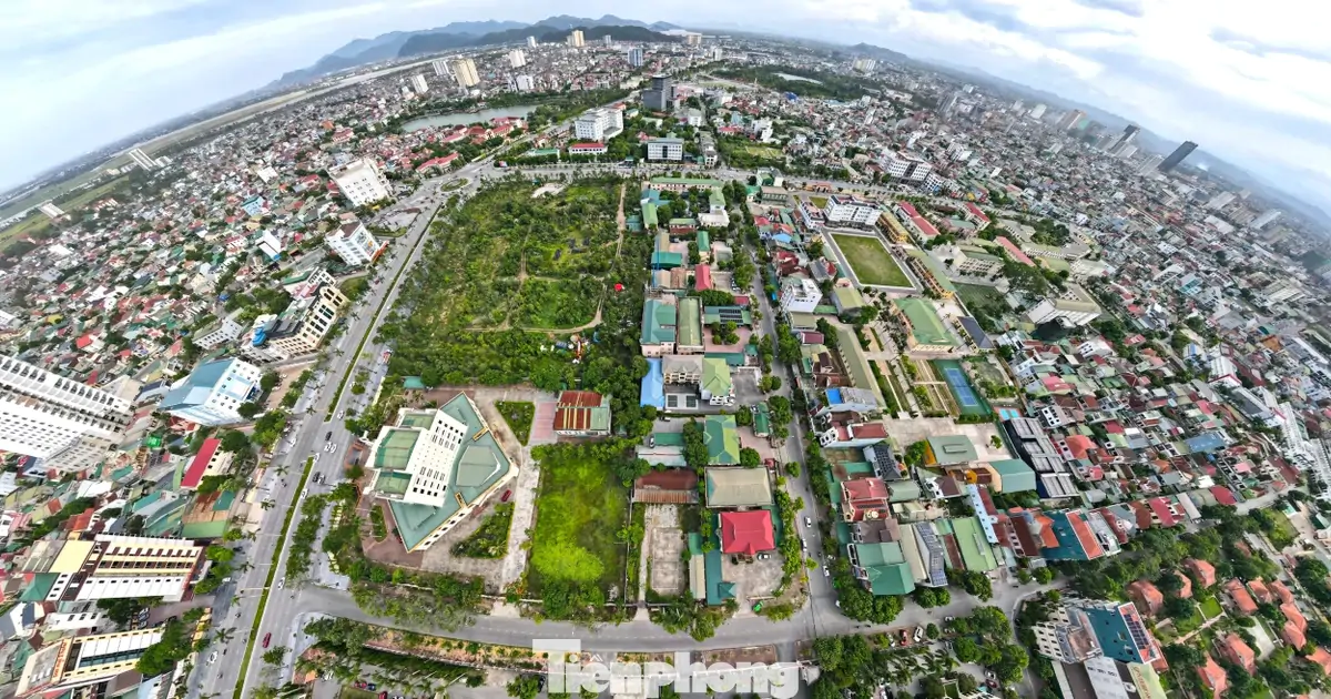 Tất bật dọn khu "đất vàng", chuẩn bị đấu giá để xây tòa nhà cao 39 tầng