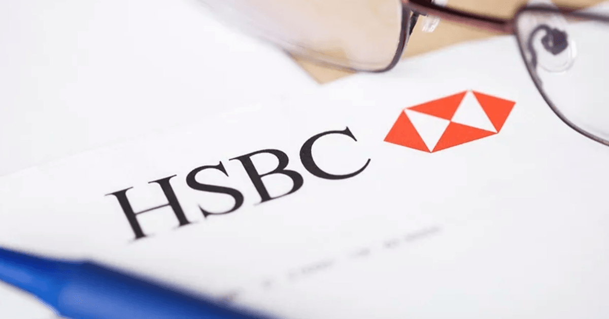Thị trường ngân hàng bán lẻ: HSBC rút khỏi 2 thị trường bán lẻ tại Úc và Ai Cập, Standard Chartered chuyển nhượng danh mục cho vay tại Singapore cho Trust Bank