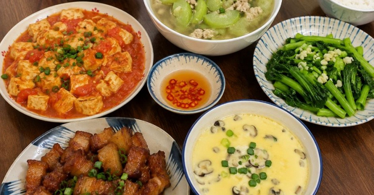 Nhà có khách bất ngờ, tôi vét tủ lạnh làm mâm cơm 5 món: Món rẻ nhất lại được khen nhiều nhất