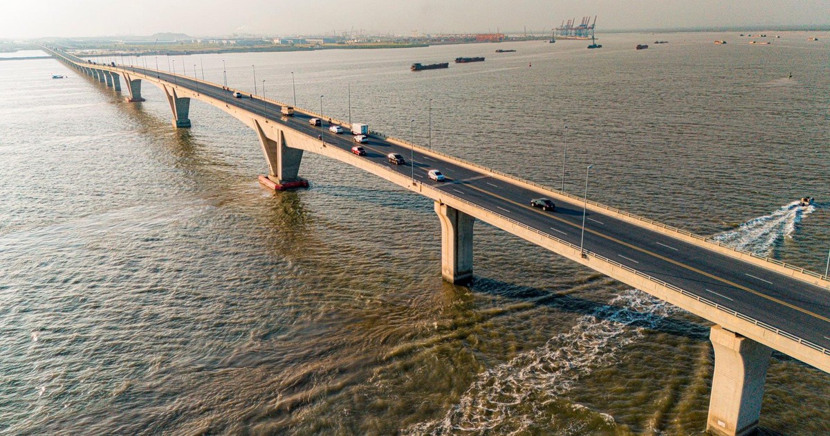 9 năm trước, Việt Nam khánh thành cây cầu đặc biệt đúng Quốc khánh: "Con trăn khổng lồ” 2km được dựng giữa biển bằng công nghệ chưa từng có, ai đứng sau?
