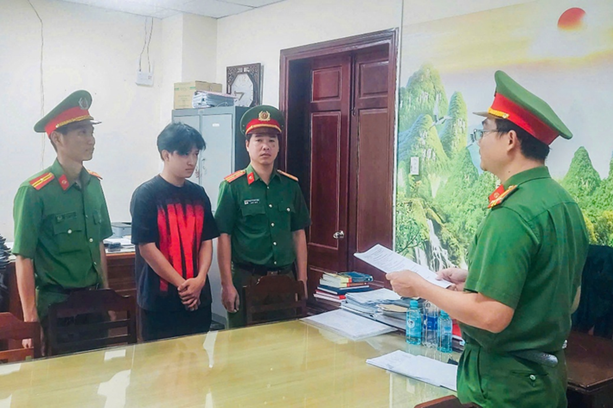 Thi hành lệnh bắt tạm giam Nguyễn Văn Mạnh 24 tuổi