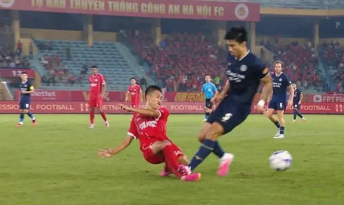 Doãn Ngọc Tân đứt dây chằng