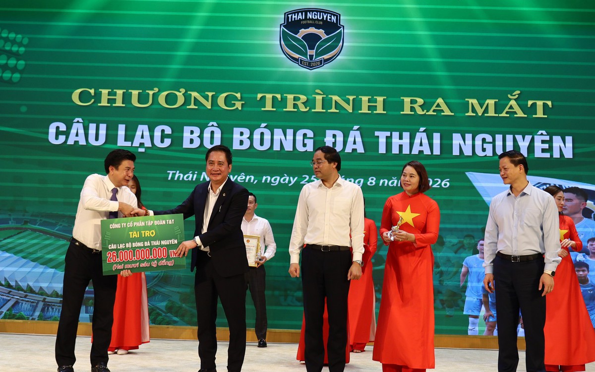 Một đội bóng đá tỉnh vừa nhận cam kết hơn 115 tỷ đồng từ hàng chục doanh nghiệp: Bầu Hiển là người đi trước từ 7 năm trước