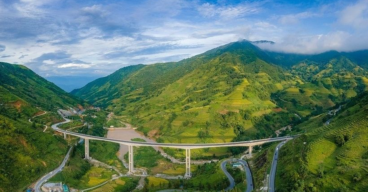 Việt Nam có cây cầu 600m không bắc qua con sông nào, nằm giữa núi rừng với trụ cao tới 83m so với mặt đất: Đã được xác lập kỷ lục, mô hình tương tự ở Trung Quốc, Tây Ban Nha đã làm