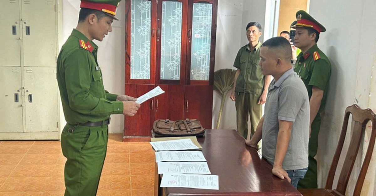 Quyết định bắt tạm giam quản lý quán cà phê Nguyễn Văn Quân SN 1984