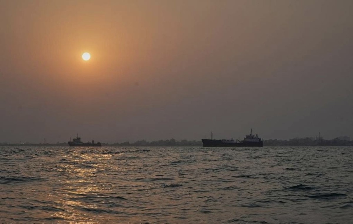 Iran chuyển cho Mỹ danh sách 7 điều kiện để mở lại eo biển Hormuz