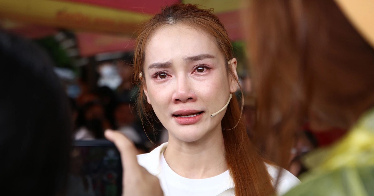 Nhã Phương có động thái bảo vệ gia đình ngay trong đêm
