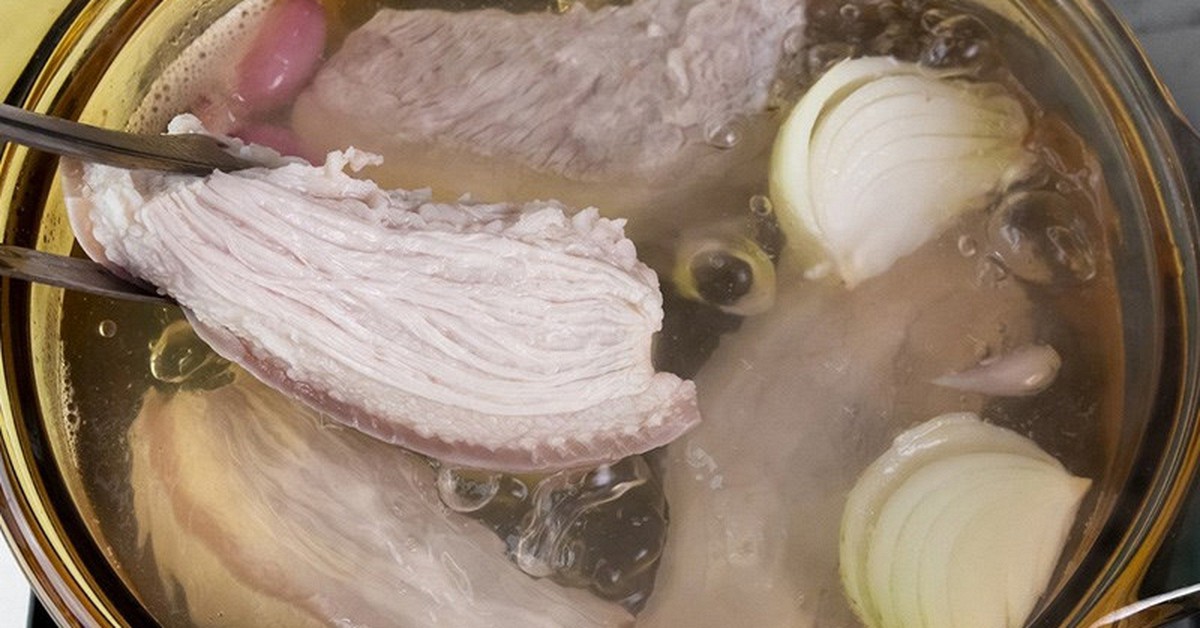 Cách luộc thịt lợn ngon
