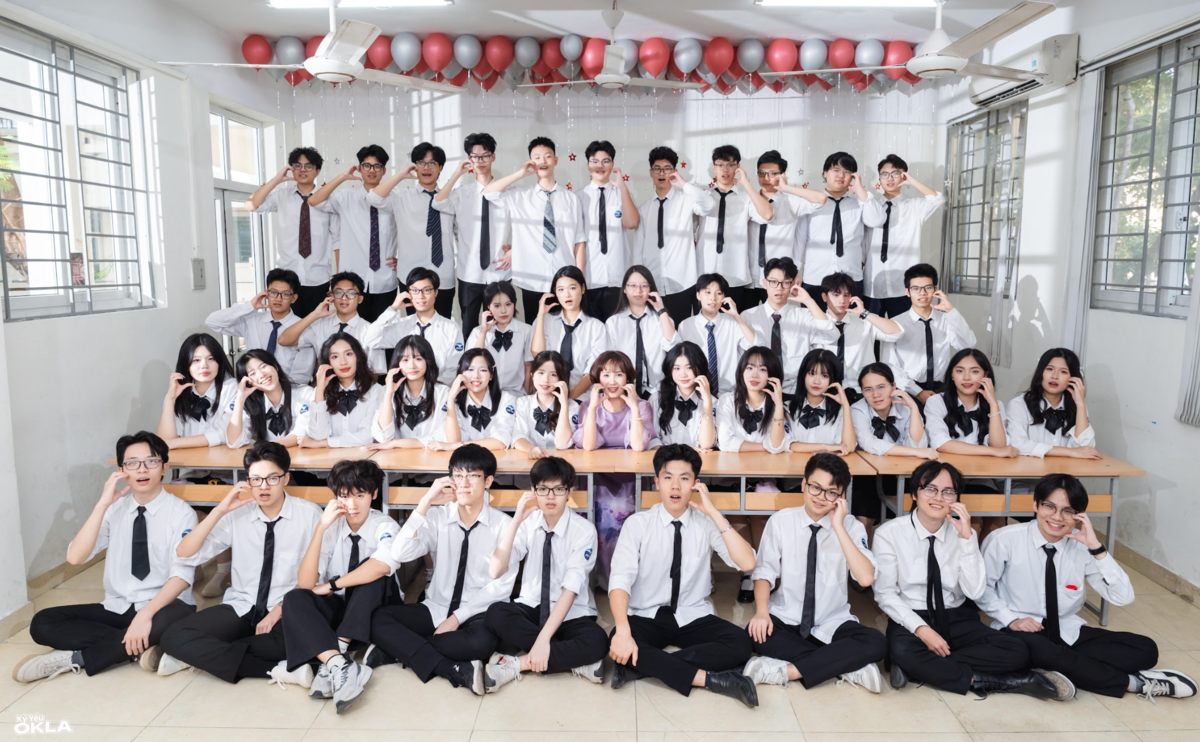 Một lớp có 93% học sinh SAT từ 1.500, 34 em IETLS từ 8.0, 17 suất du học quốc tế
