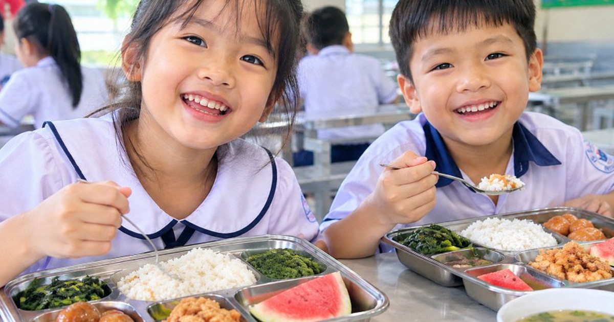 Bữa ăn bán trú "trường làng" có gì mà bà mẹ Hà Nội thốt lên: Trường có tổ chức ăn tối nữa thì cho đăng ký thêm 2 suất