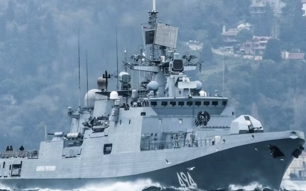 Căng thẳng khi tàu khu trục Nga bắn về phía trực thăng Đan Mạch trên biển Baltic