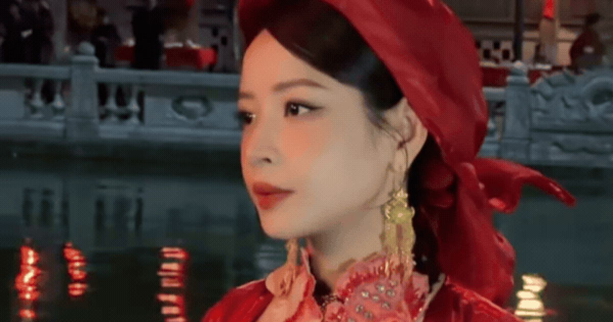 Mọi thứ hoá điên với nhan sắc của Chi Pu