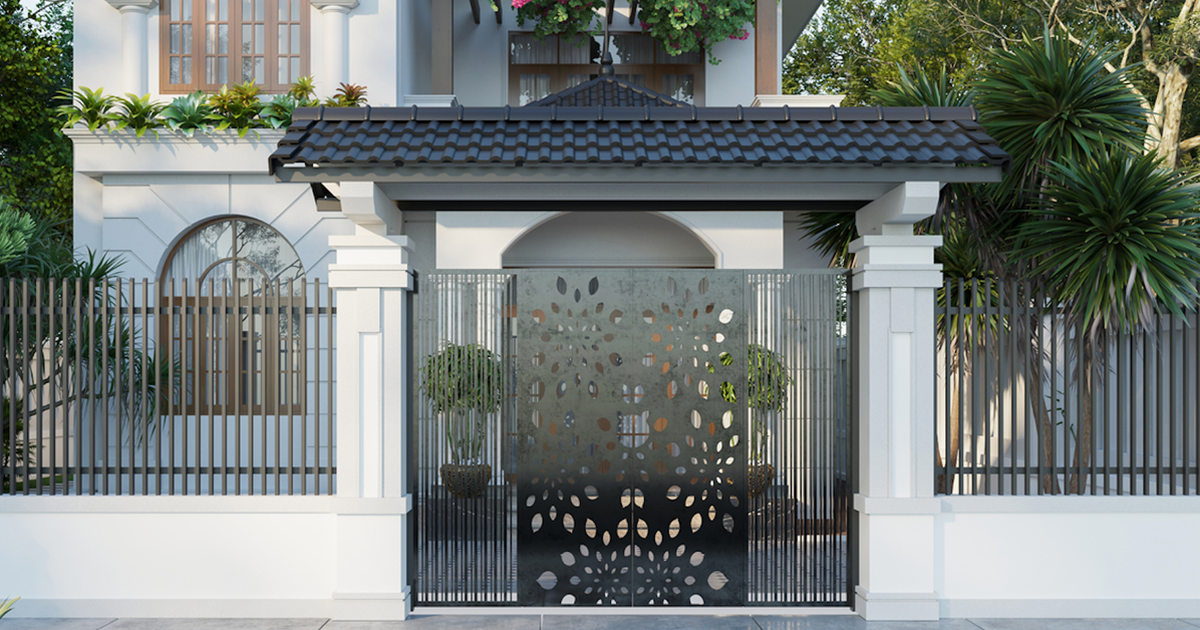 Lời khuyên cho những gia đình có cổng chính nhìn ra đường lớn