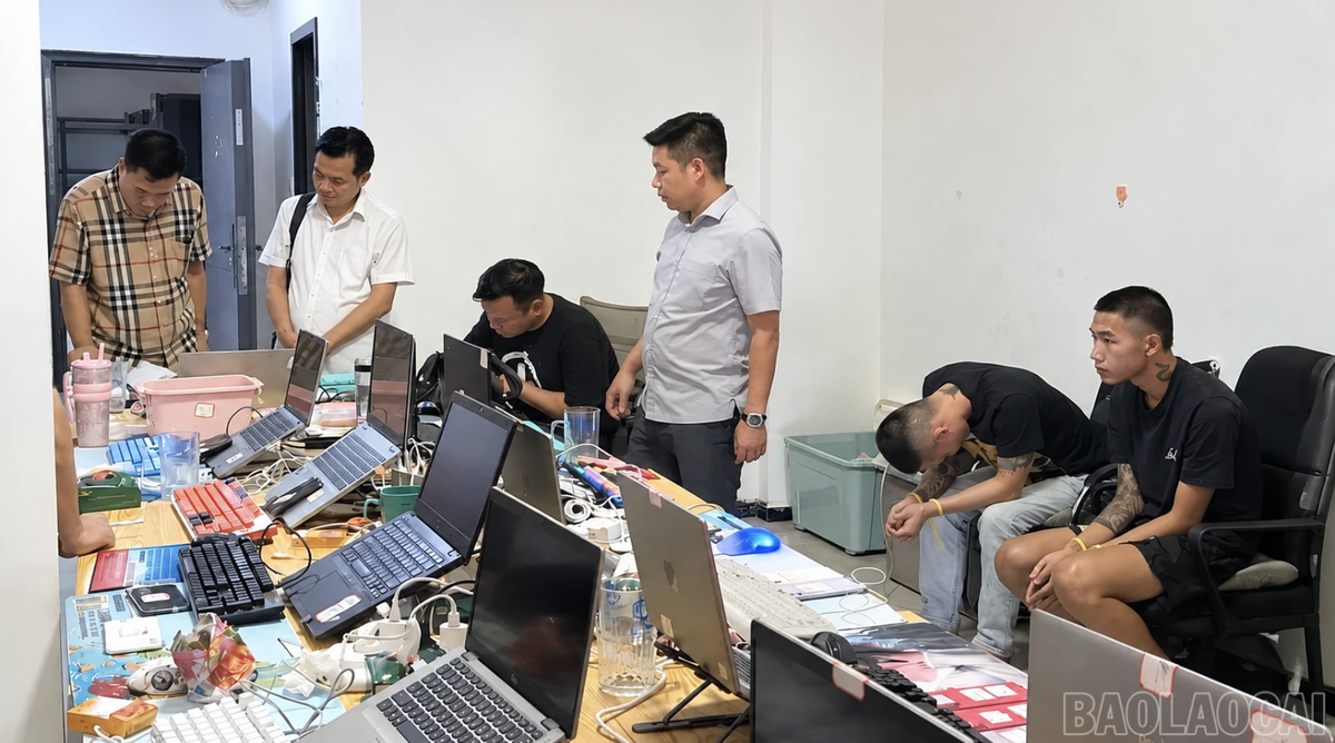 Đột kích đường dây lừa đảo hơn 1.500 tỷ đồng, bắt 64 người Việt, thu 192 điện thoại