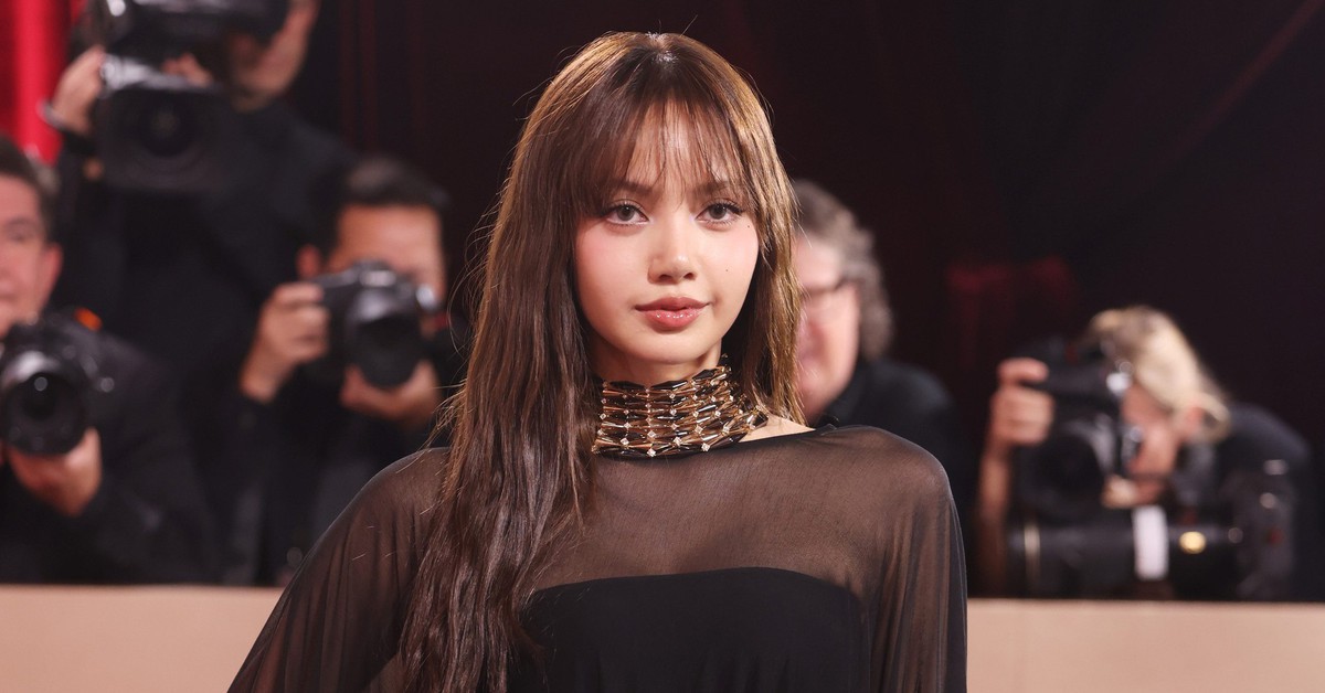 Căn nhà ở Mỹ của Lisa (BLACKPINK): Biệt thự mang phong cách đồng quê giữa Beverly Hills sang chảnh