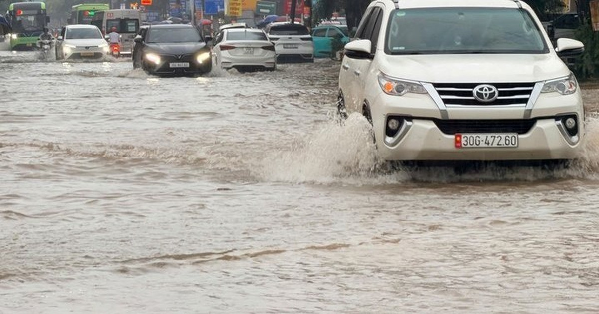 Kỹ năng điều khiển và kiểm tra ô tô khi qua vùng ngập nước
