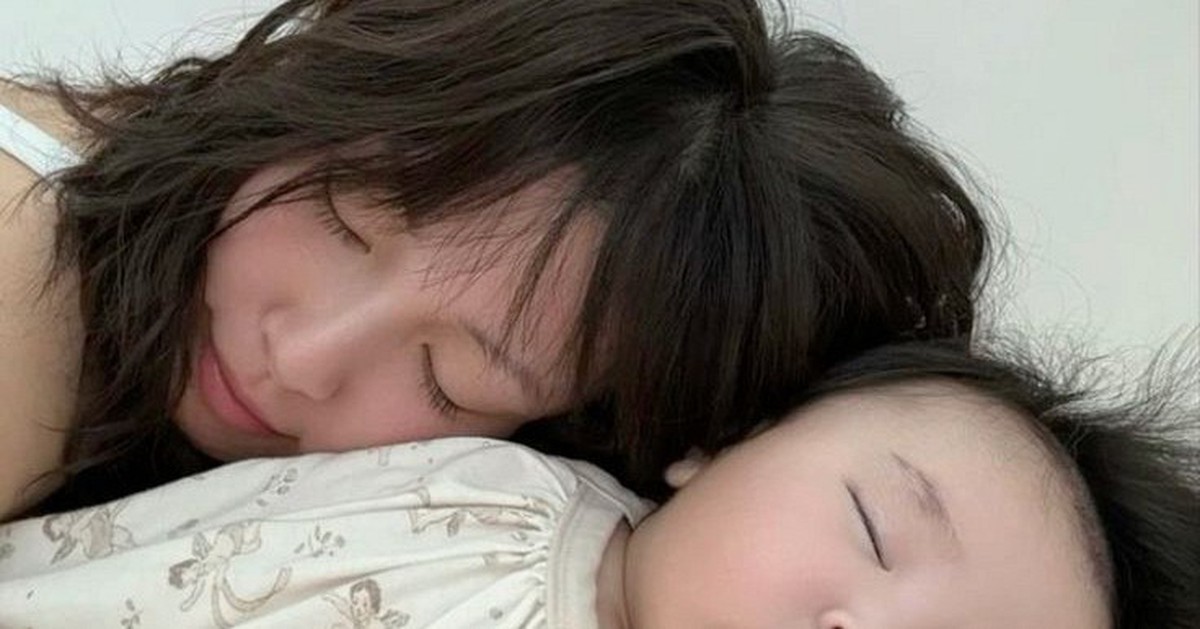 Trẻ thường xuyên ngủ với mẹ sẽ hình thành cảm giác an toàn như thế nào?