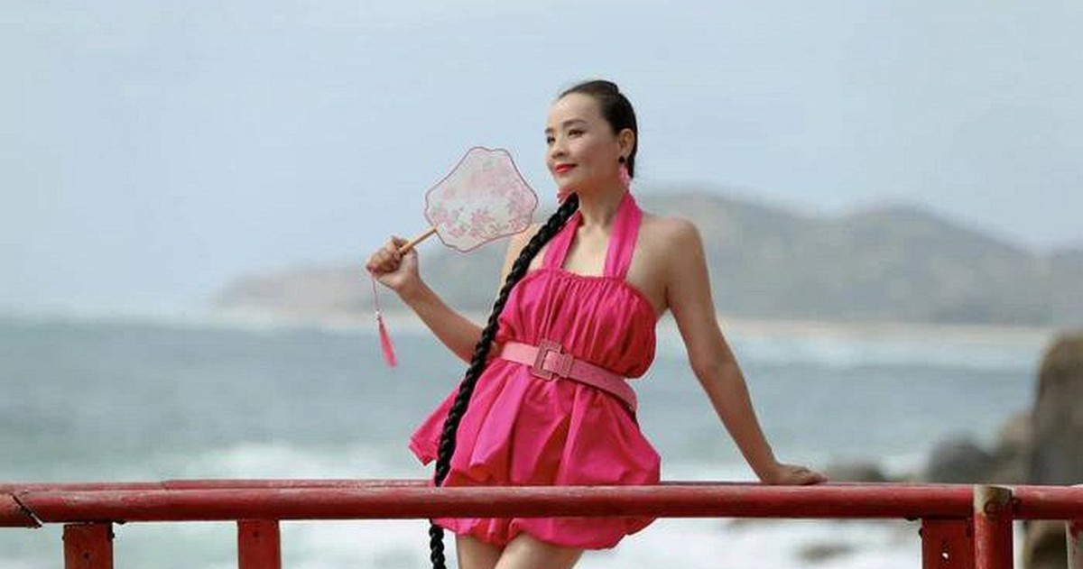 Nữ nghệ sĩ nổi tiếng miền Nam: 52 tuổi trẻ đẹp như 30, chưa muốn yêu dù không thiếu người theo đuổi