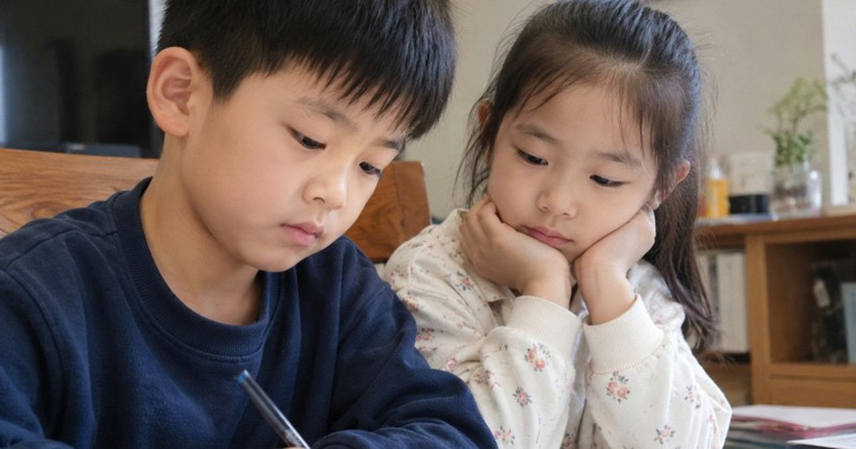 Một hiện tượng đáng chú ý đang xảy ra ở rất nhiều gia đình: Nếu bố mẹ kinh tế bình thường, đừng hy sinh quá nhiều cho con cái!