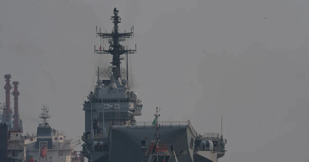 Indonesia đón tàu sân bay đầu tiên