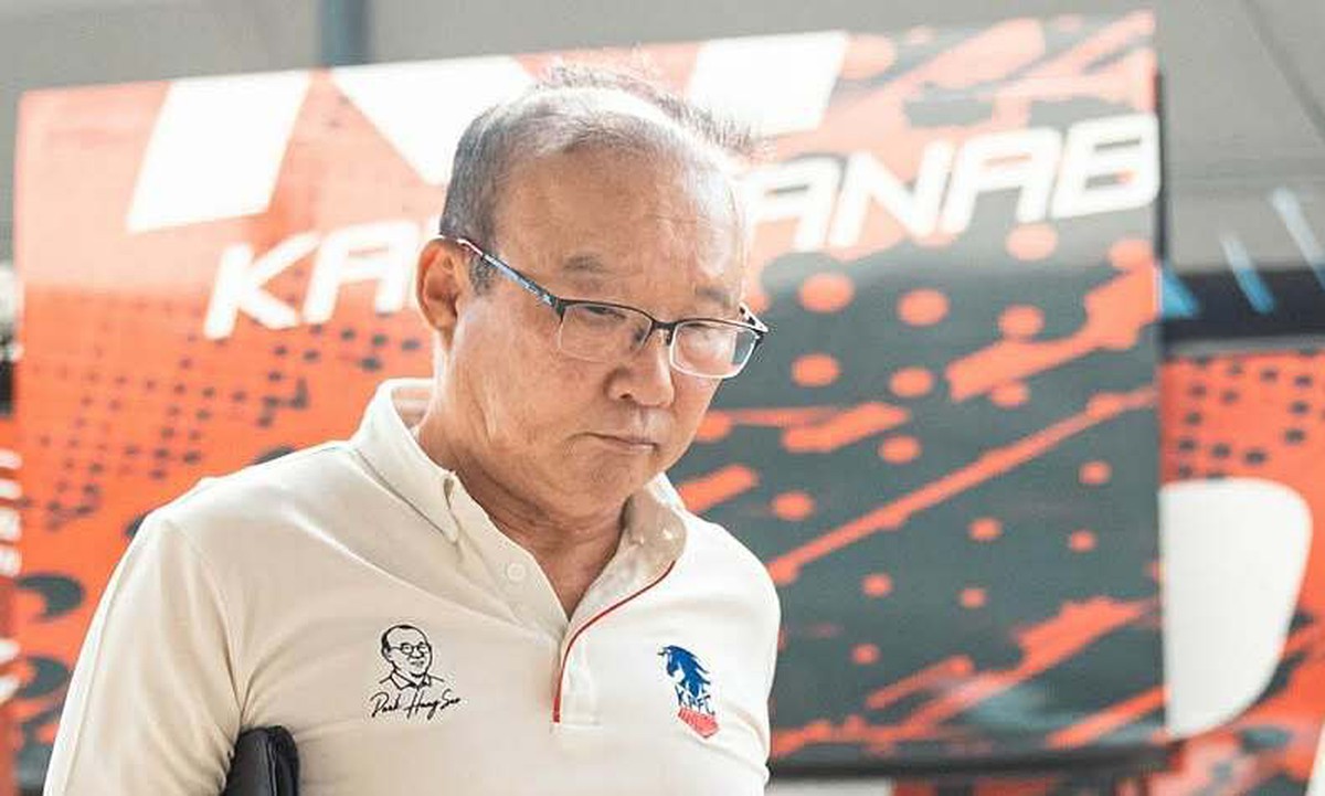Ông Park Hang-seo xin lỗi