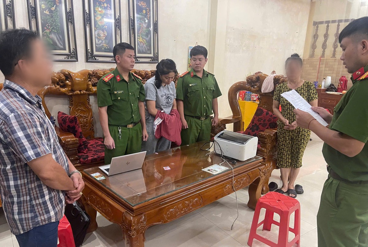 Công an bắt giữ Doãn Thị Huyền Trang SN 1987