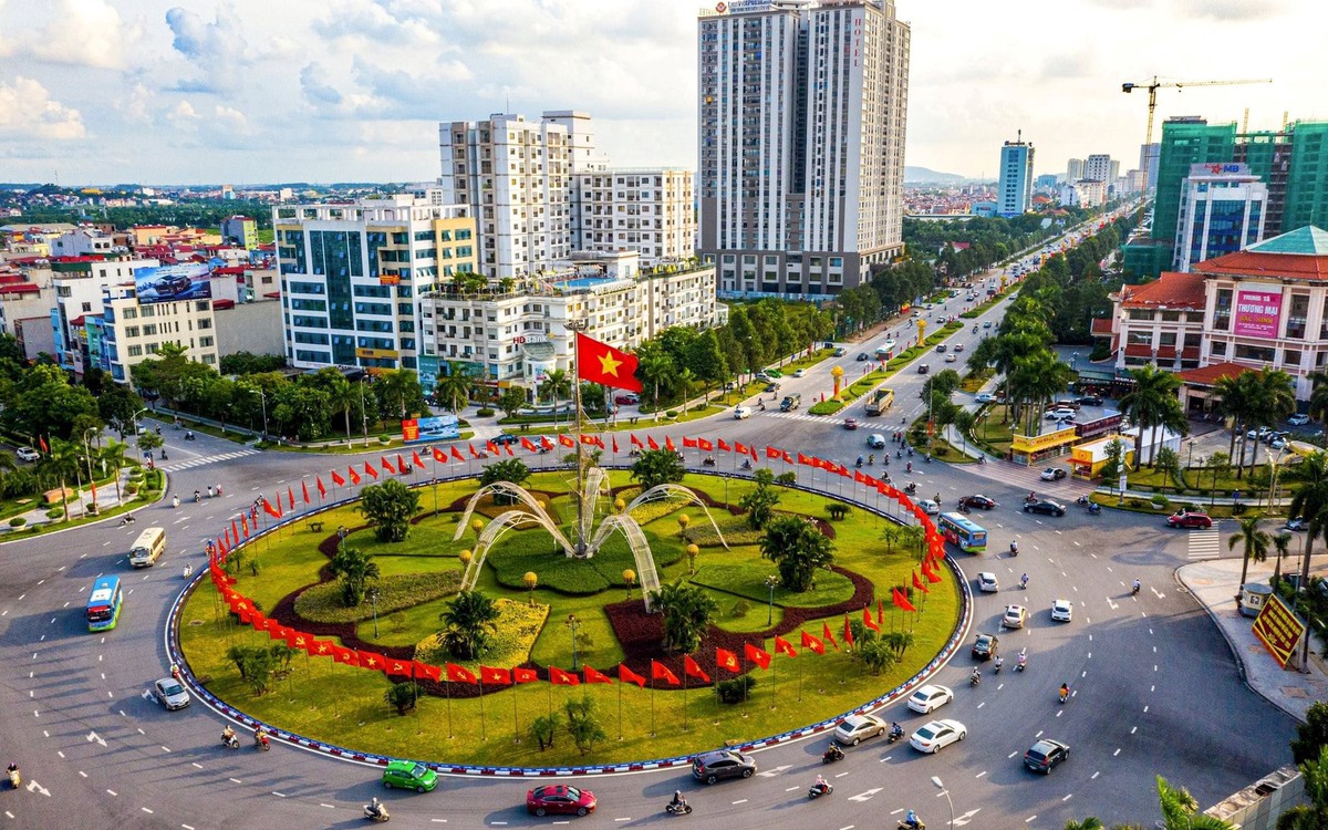 Ngày mai, tỉnh được mệnh danh là "thủ phủ công nghiệp" của nước ta, nơi loạt ông lớn Vingroup, Sun Group, Phú Mỹ Hưng, T&T đổ về làm khu đô thị, sẽ chính thức trở thành thành phố trực thuộc Trung ương