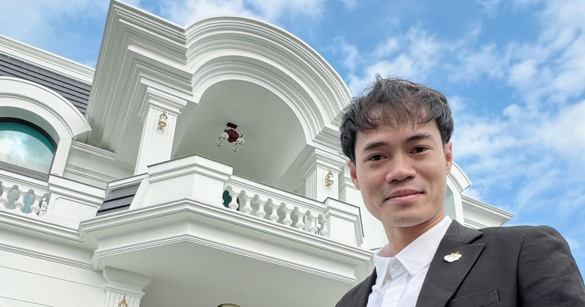 Tuổi 30, Văn Toàn có gì?
