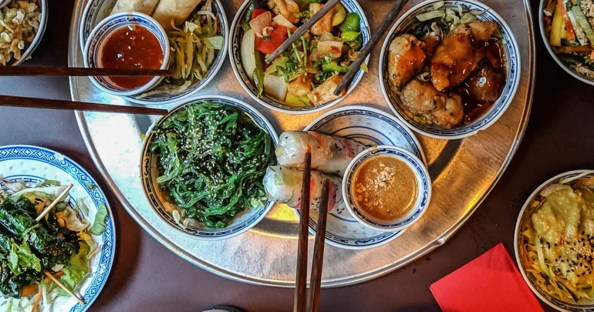 Lời khuyên đến tất cả các gia đình ăn cơm bằng đũa