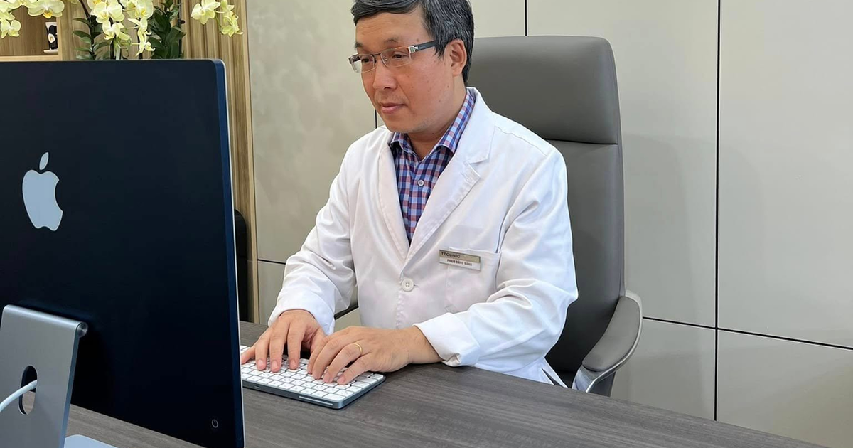 Từng trượt đại học, thi Sinh 5,5 điểm đến hai lần thủ khoa trường Y