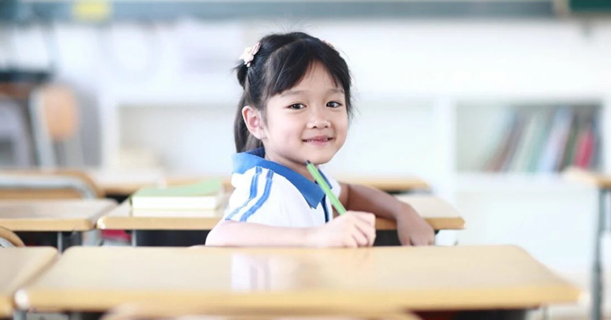 Một giáo viên chủ nhiệm lâu năm nhận ra: Những đứa trẻ âm thầm tiến bộ, cha mẹ đều đang làm 4 điều này