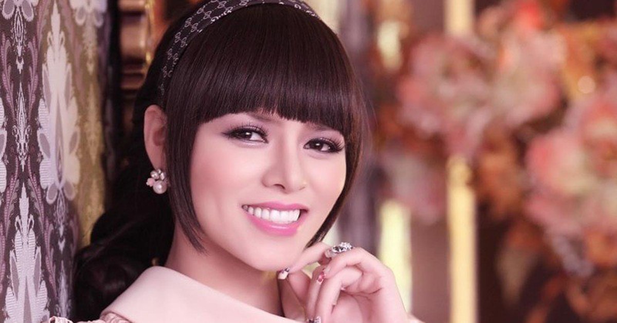 Nữ ca sĩ U50 quê TP.HCM chưa chồng: Có người theo đuổi 6 năm nhưng không cho hẹn hò
