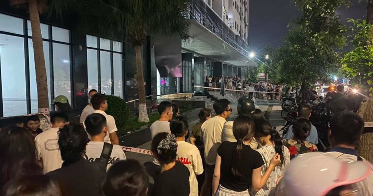 Người đàn ông rơi từ tầng thượng chung cư tử vong: Nhân chứng nghe thấy tiếng hét lớn
