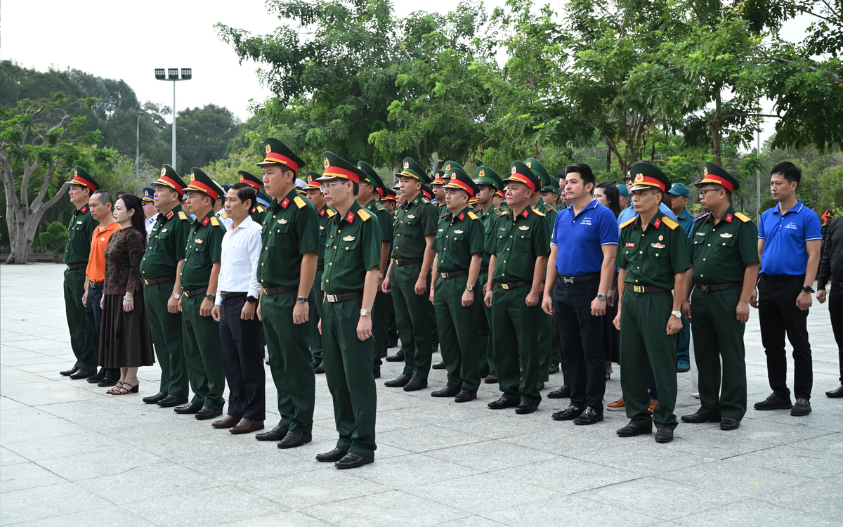 Long Châu nối dài hành trình tri ân tại vùng đảo tiền tiêu thiêng liêng Côn Đảo