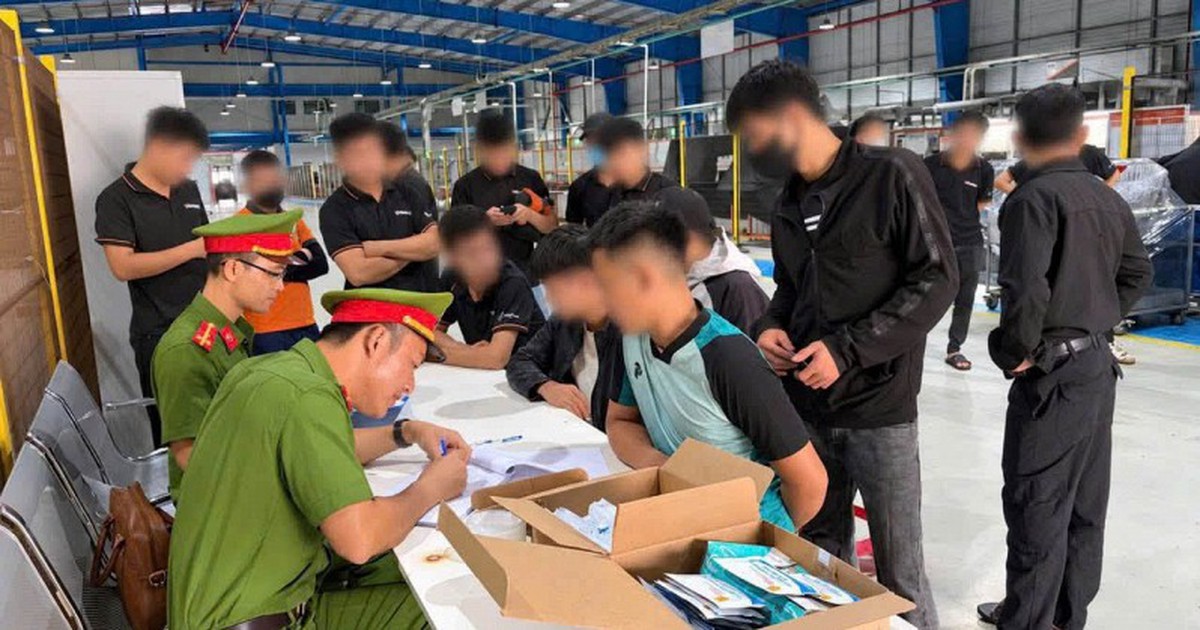 Công an bất ngờ kiểm tra hàng trăm người thuộc 3 công ty