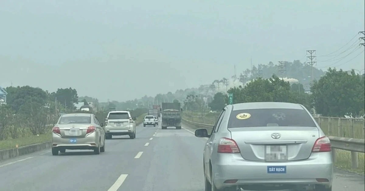 Thông tin mới về việc "siết" hoạt động của xe tập lái trên cao tốc