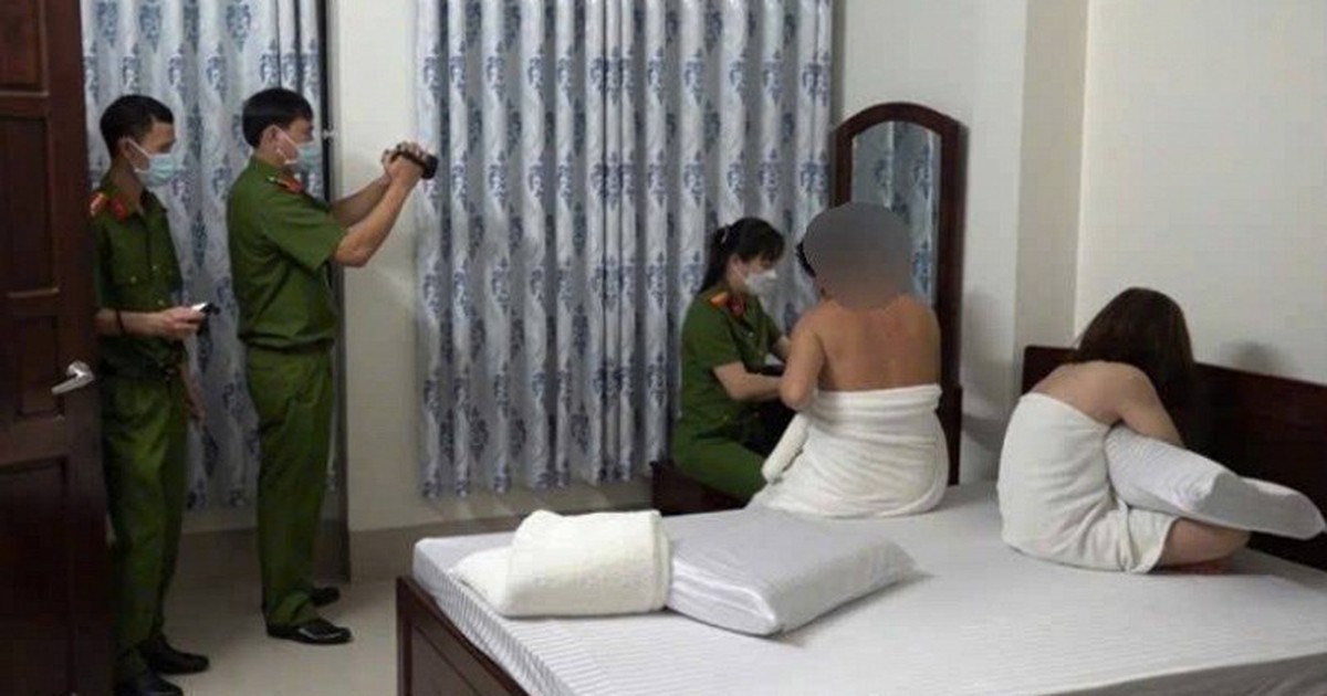 Công an điều tra các giao dịch từ 10 đến 15 triệu đồng: Bắt khẩn cấp môi giới SN 2003