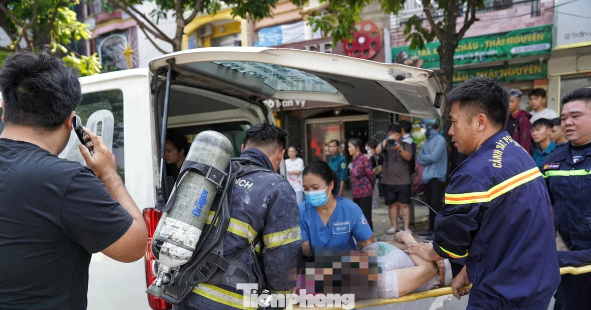 Cháy nhà 4 tầng ở Hà Nội