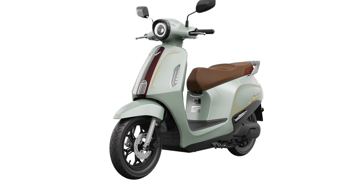 VinFast tung xe máy điện "quốc dân" mới: Đi 262 km mới cần sạc, giá từ 23 triệu