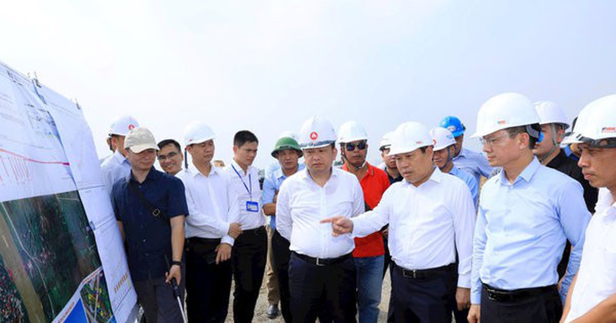 Chủ tịch UBND thành phố Vũ Đại Thắng: Tuyệt đối không để có mặt bằng nhưng nhà thầu triển khai chậm