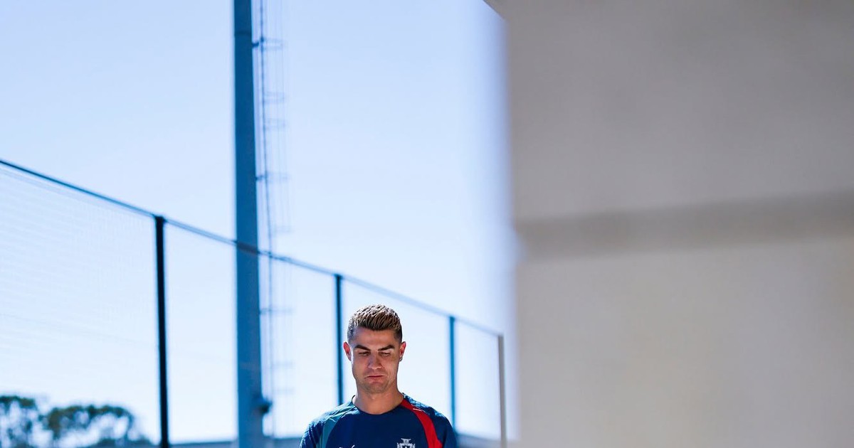 Nhìn khoảnh khắc này không nghĩ Ronaldo đã 41 tuổi