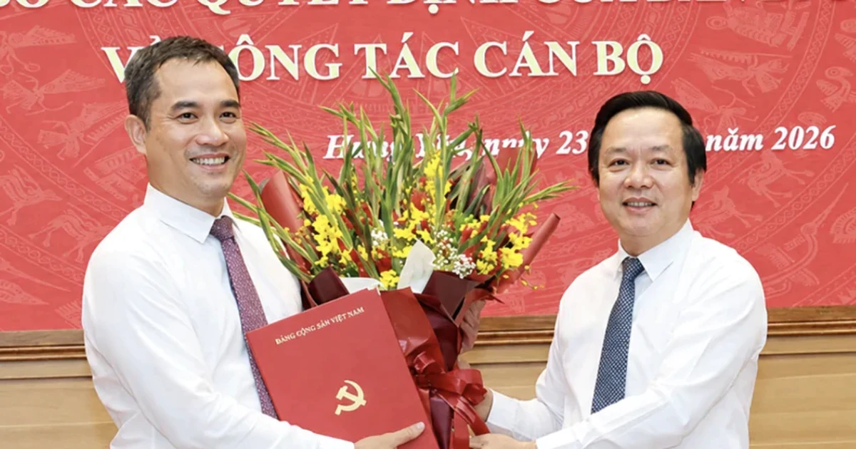 Công bố các quyết định của Ban Bí thư về công tác cán bộ