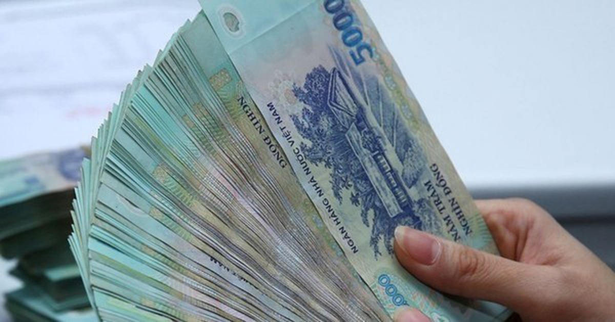 Công an xác minh các giao dịch chuyển khoản 28.000.000 đồng và 5.000 đồng từ tài khoản Vietcombank của Bùi Cao Cường SN 1986