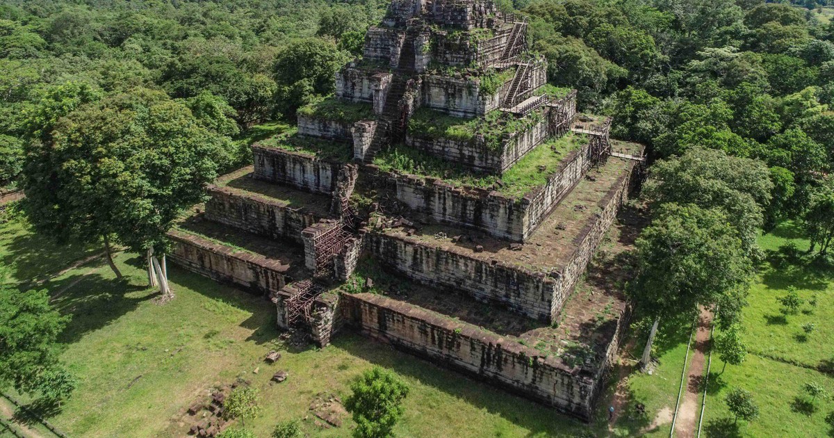 Phát hiện "kim tự tháp" 7 tầng giữa rừng ở nước láng giềng Việt Nam, cao gần 40 m và hơn 1.000 năm tuổi