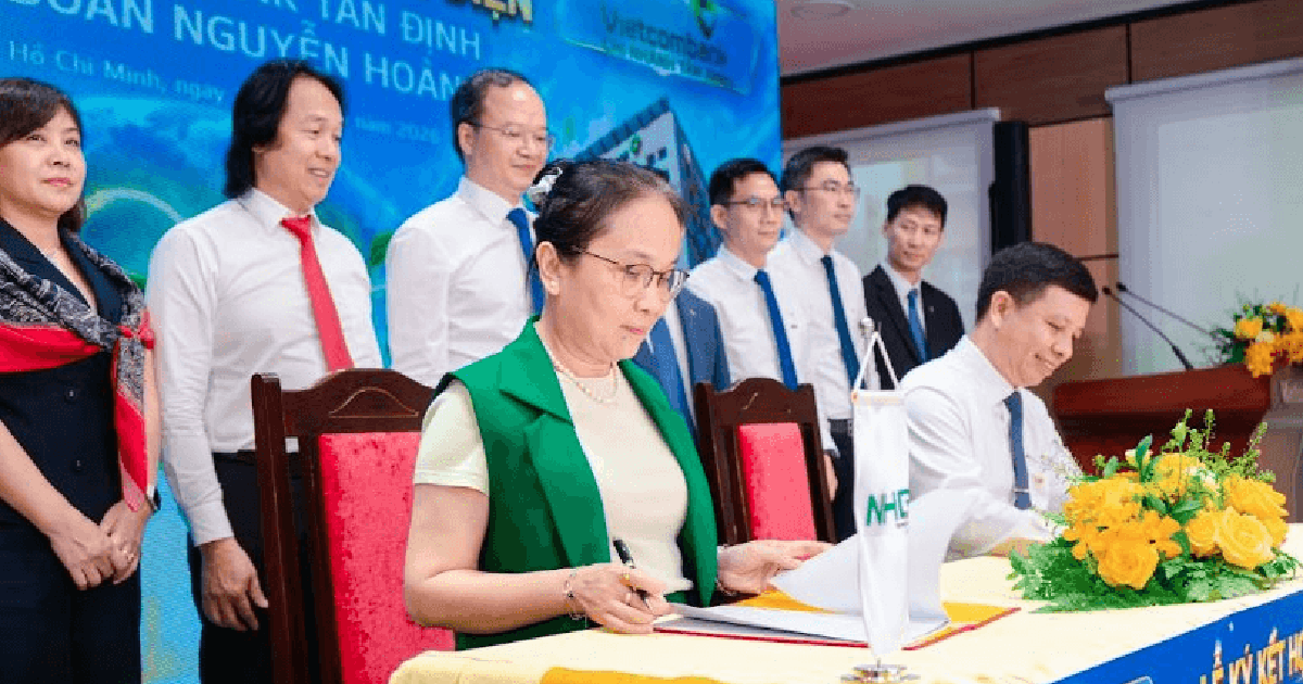 Tập đoàn Nguyễn Hoàng và Vietcombank ký kết Thỏa thuận hợp tác chiến lược toàn diện